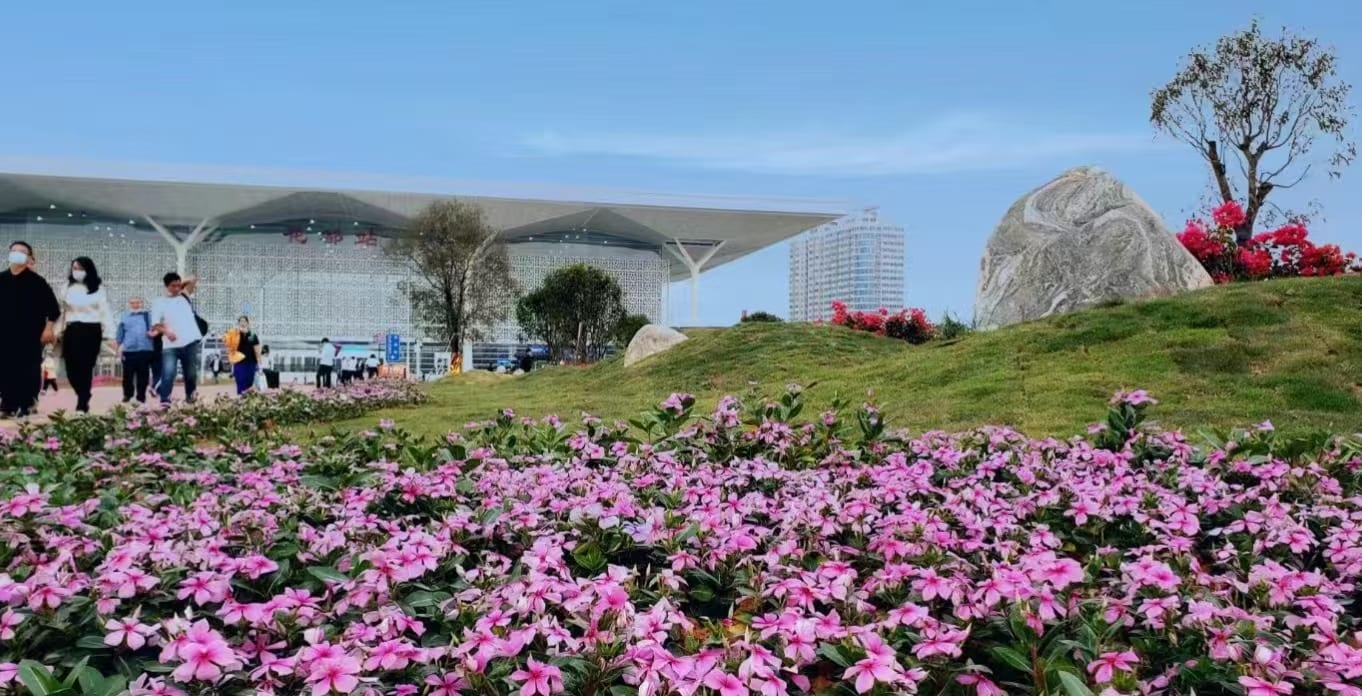 广州北花都站前广场